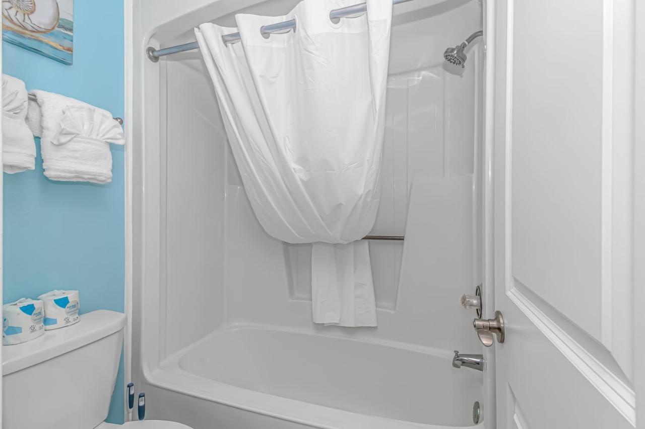 Oceanfront 1 Bedroom Suite With Beautiful Decor And Accents Caravelle Resort 1039 Sleeps 6 Guests Myrtle Beach Bagian luar foto